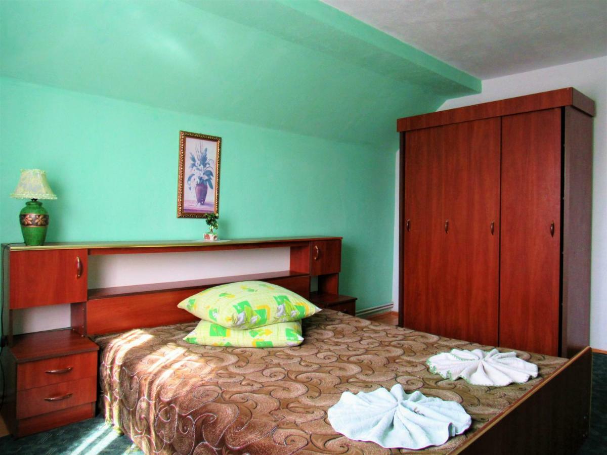 Відпочинок У Пронів Hotell Slavskoje Eksteriør bilde