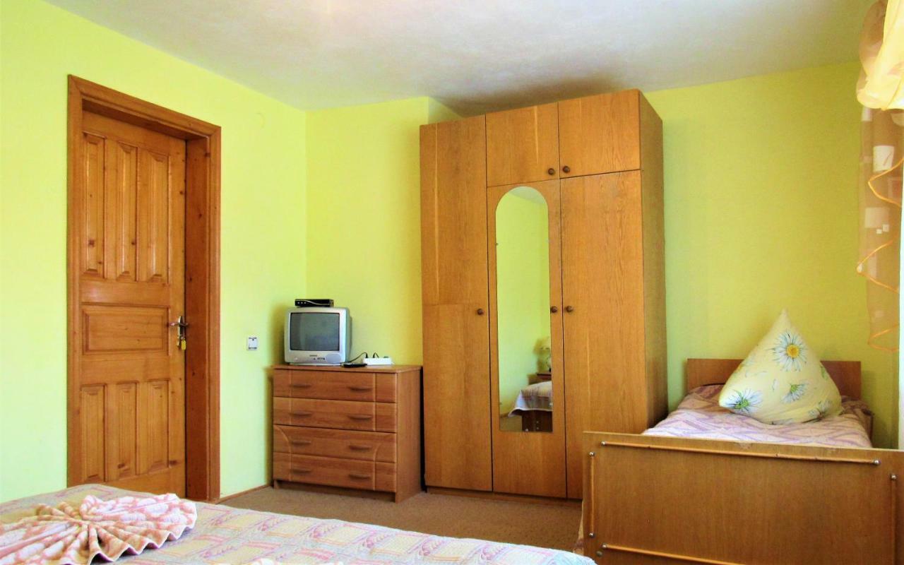 Відпочинок У Пронів Hotell Slavskoje Eksteriør bilde